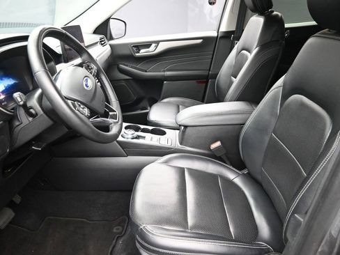 Used 2021 Ford Escape SEL w/ Technology Package image 14