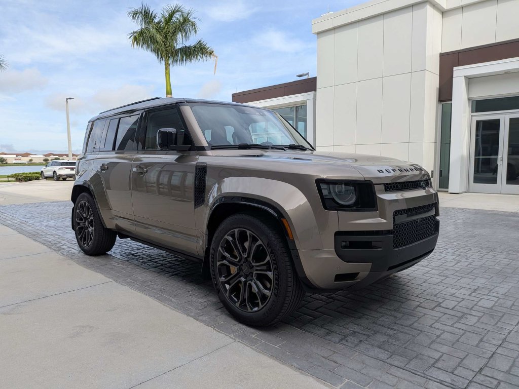 New 2026 Land Rover Defender 110 OCTA AWD/4WD image 8