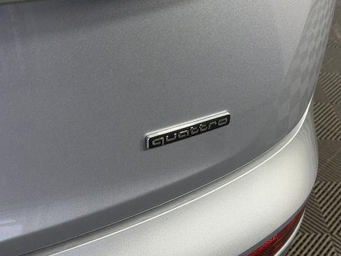 Used 2023 Audi Q5 e Premium Plus w/ Premium Plus Package image 17