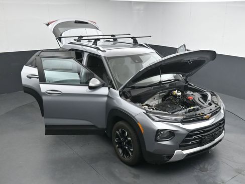 Used 2023 Chevrolet TrailBlazer LT w/ Convenience Package FWD image 40