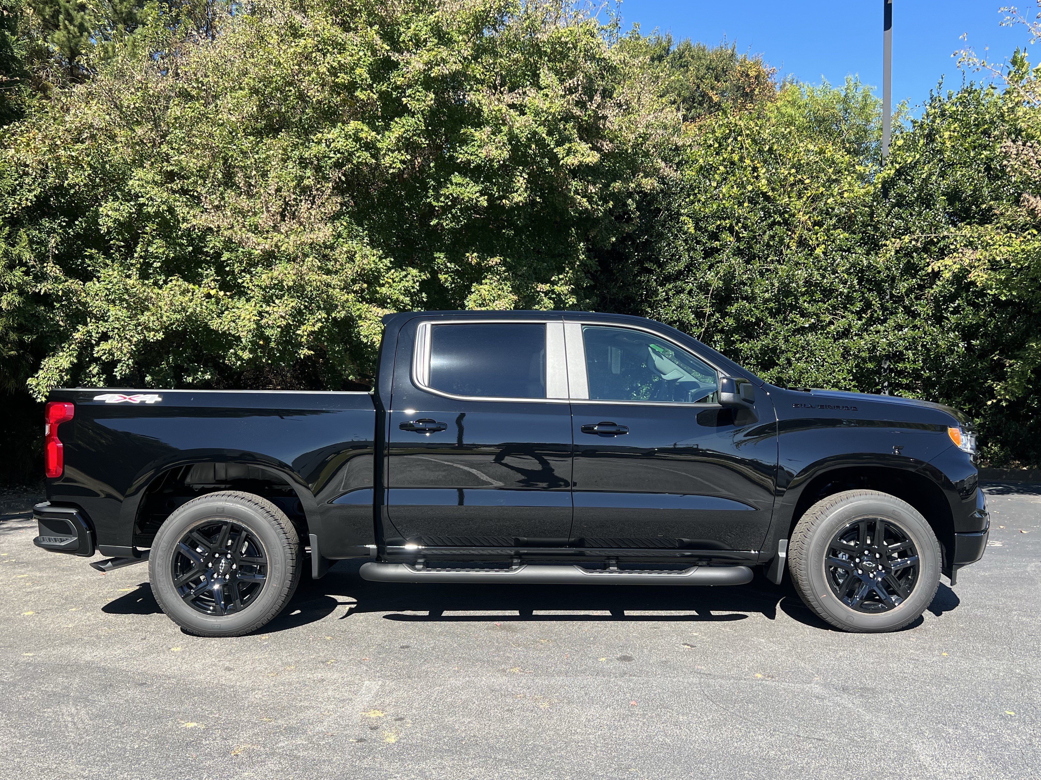 New 2026 Chevrolet Silverado 1500 RST w/ Convenience Package II AWD/4WD image 10