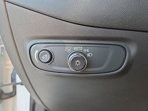 Certified 2022 Chevrolet Equinox LT image 25