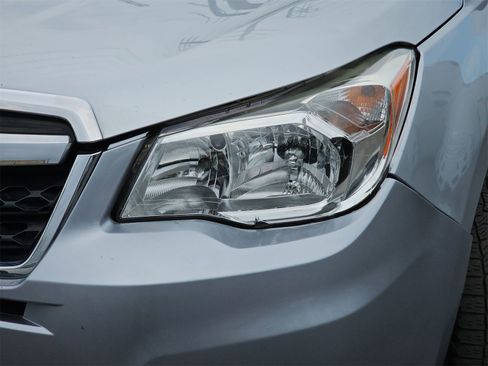 Used 2016 Subaru Forester 2.5i Premium image 31