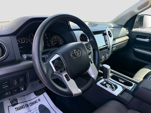 Used 2021 Toyota Tundra SR5 w/ SR5 Upgrade Package AWD/4WD image 9
