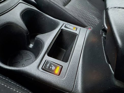 Used 2019 Nissan Rogue SV w/ Sun & Sound Touring Package AWD/4WD image 24