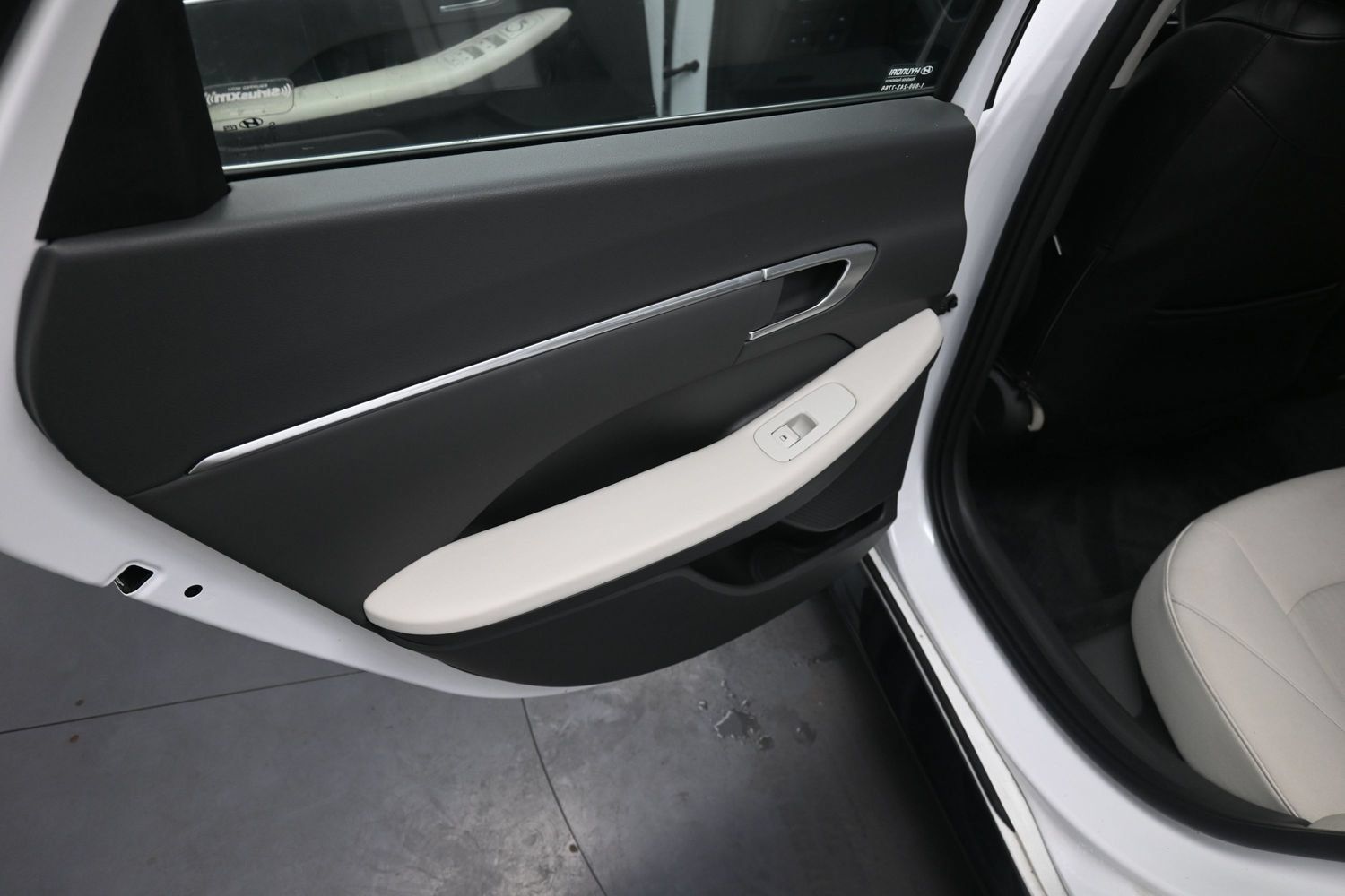 Used 2023 Hyundai Sonata SEL w/ Cargo Package FWD image 36