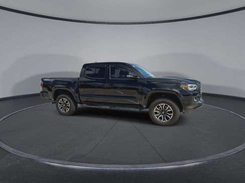 Used 2022 Toyota Tacoma TRD Sport w/ TRD Premium Sport Package image 2