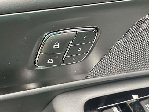 New 2026 Lincoln Nautilus Premier image 14