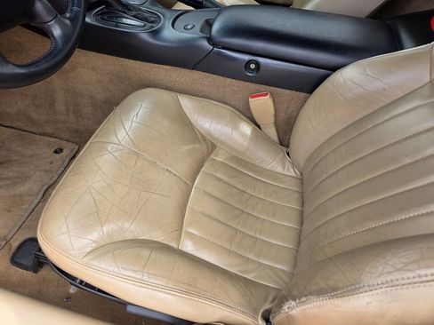 Used 1998 Chevrolet Corvette Convertible image 22