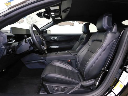 Used 2025 Ford Mustang GT Premium RWD image 41