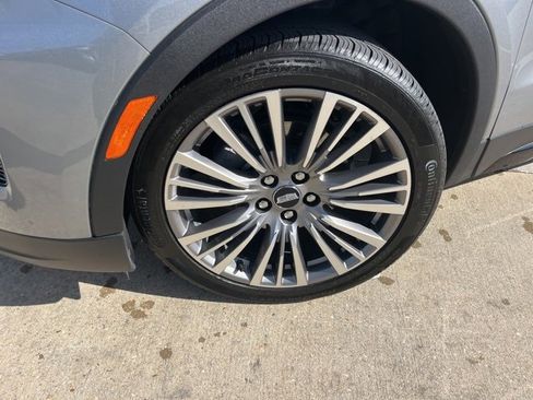 Certified 2024 Cadillac XT4 Premium Luxury image 39