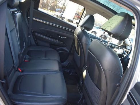 Used 2022 Hyundai Tucson Limited image 16