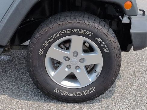 Used 2014 Jeep Wrangler Sport w/ Quick Order Package 23S AWD/4WD image 11