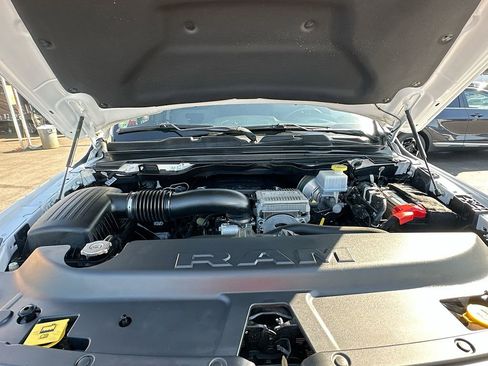 Used 2023 RAM 1500 Big Horn AWD/4WD image 29