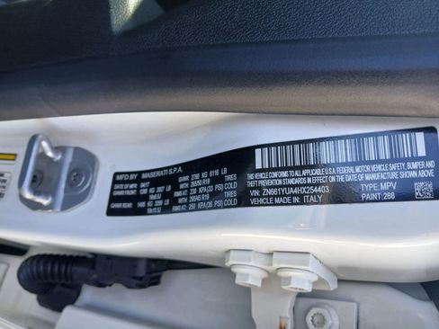 Used 2017 Maserati Levante S image 10