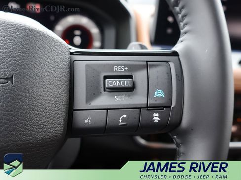 Used 2026 Nissan Rogue Platinum w/ Platinum Premium Package AWD/4WD image 29