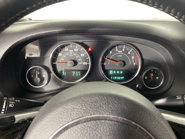 Used 2015 Jeep Wrangler Unlimited Sahara w/ Dual Top Group AWD/4WD image 20