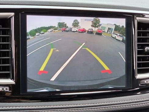 Used 2024 Chrysler Pacifica Limited FWD image 21