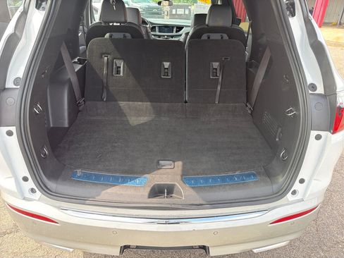 Used 2023 Buick Enclave Essence FWD image 24