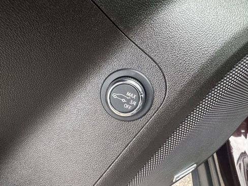 Used 2021 GMC Acadia AT4 w/ Technology Package image 21