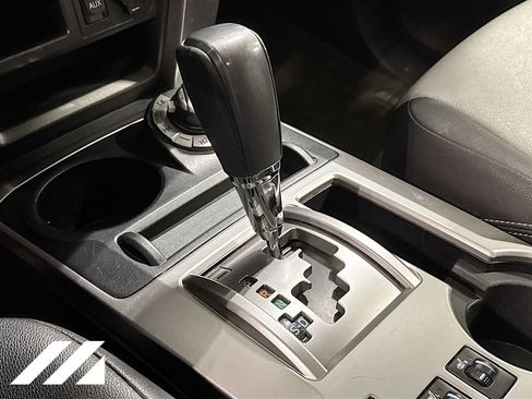 Used 2016 Toyota 4Runner SR5 Premium image 19