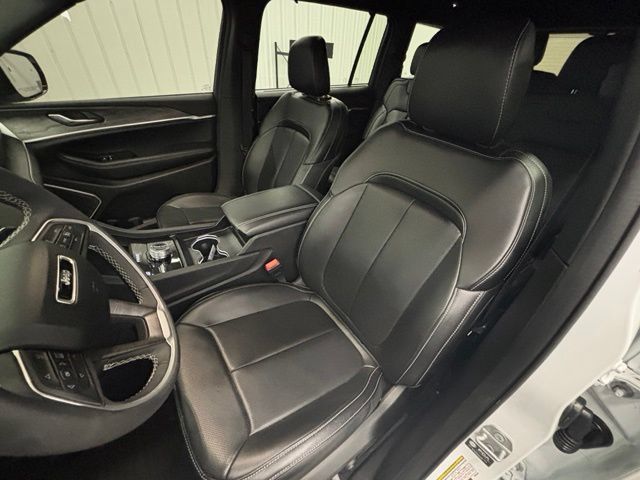Used 2025 Jeep Grand Cherokee L Limited w/ Luxury Tech Group II AWD/4WD image 20