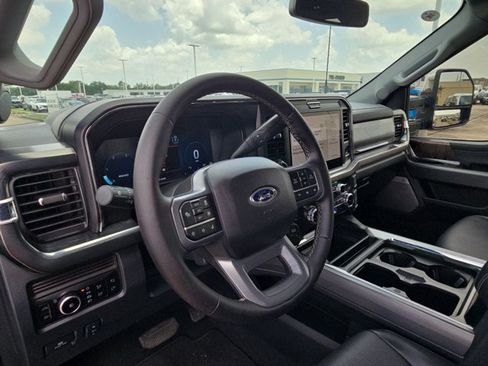 Certified 2025 Ford F350 Lariat w/ Lariat Ultimate Package AWD/4WD image 13