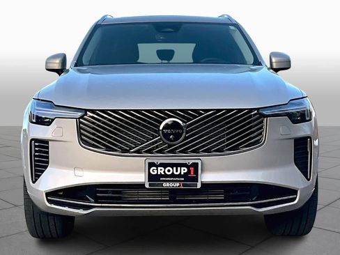 Used 2025 Volvo XC90 T8 Plus image 3