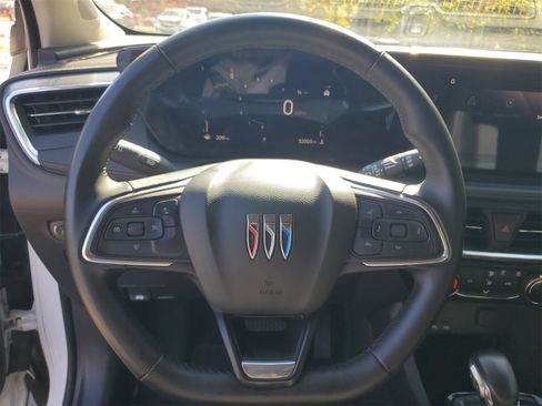 Used 2024 Buick Encore GX Sport Touring image 10