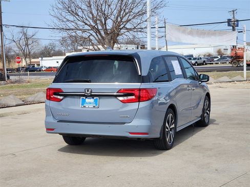 Used 2024 Honda Odyssey Touring image 5