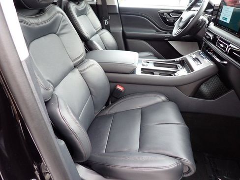 New 2025 Lincoln Aviator Reserve w/ Equipment Group 201A image 11