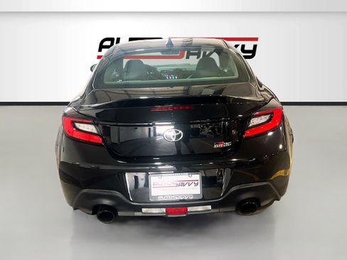 Used 2025 Toyota GR86 Premium w/ Performance Package RWD image 6