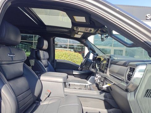 Used 2025 Ford F350 Platinum w/ Tremor Off-Road Package image 28