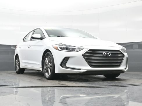 Used 2017 Hyundai Elantra Value Edition image 30