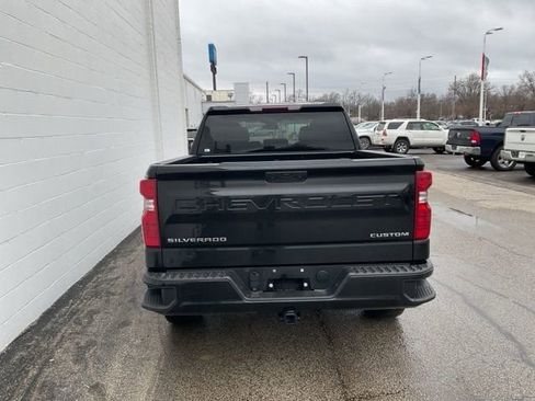 Used 2024 Chevrolet Silverado 1500 Custom image 6