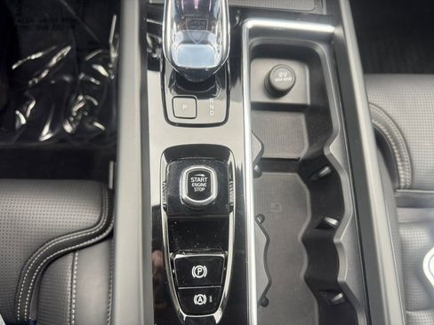 New 2026 Volvo XC60 T8 Ultra AWD/4WD image 17