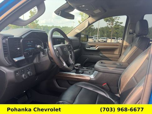 Used 2022 Chevrolet Silverado 1500 RST w/ LPO, Dark Essentials Package AWD/4WD image 19