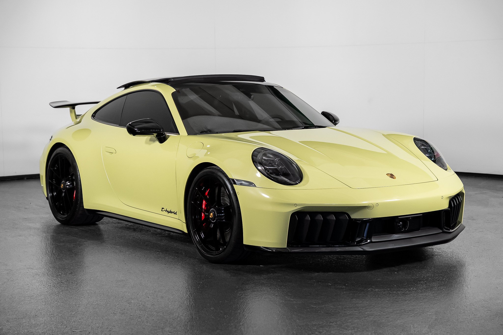 Used 2026 Porsche 911 Carrera GTS RWD image 6