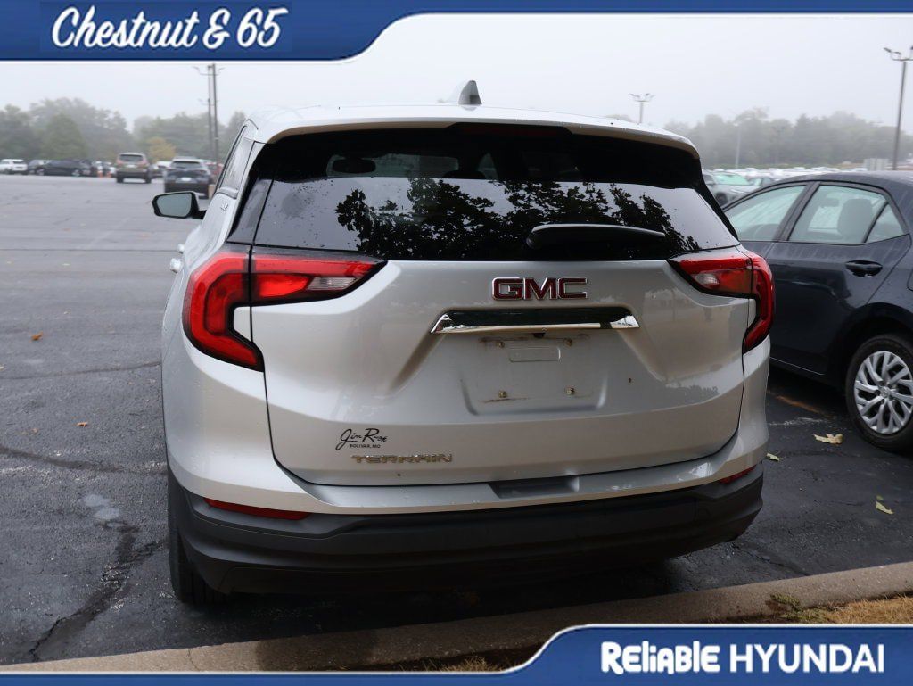Used 2018 GMC Terrain SLE FWD image 17