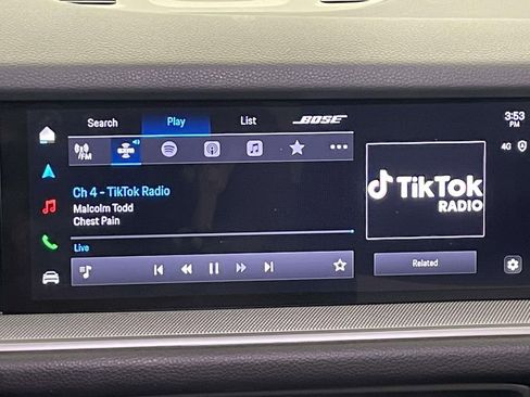 Used 2024 Porsche Cayenne image 31