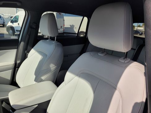 New 2026 Jeep Cherokee Limited image 12