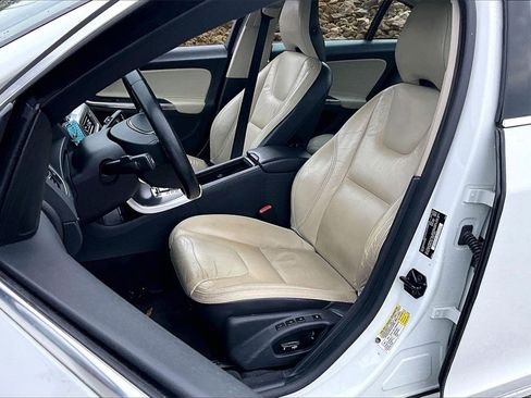 Used 2012 Volvo S60 T5 image 21