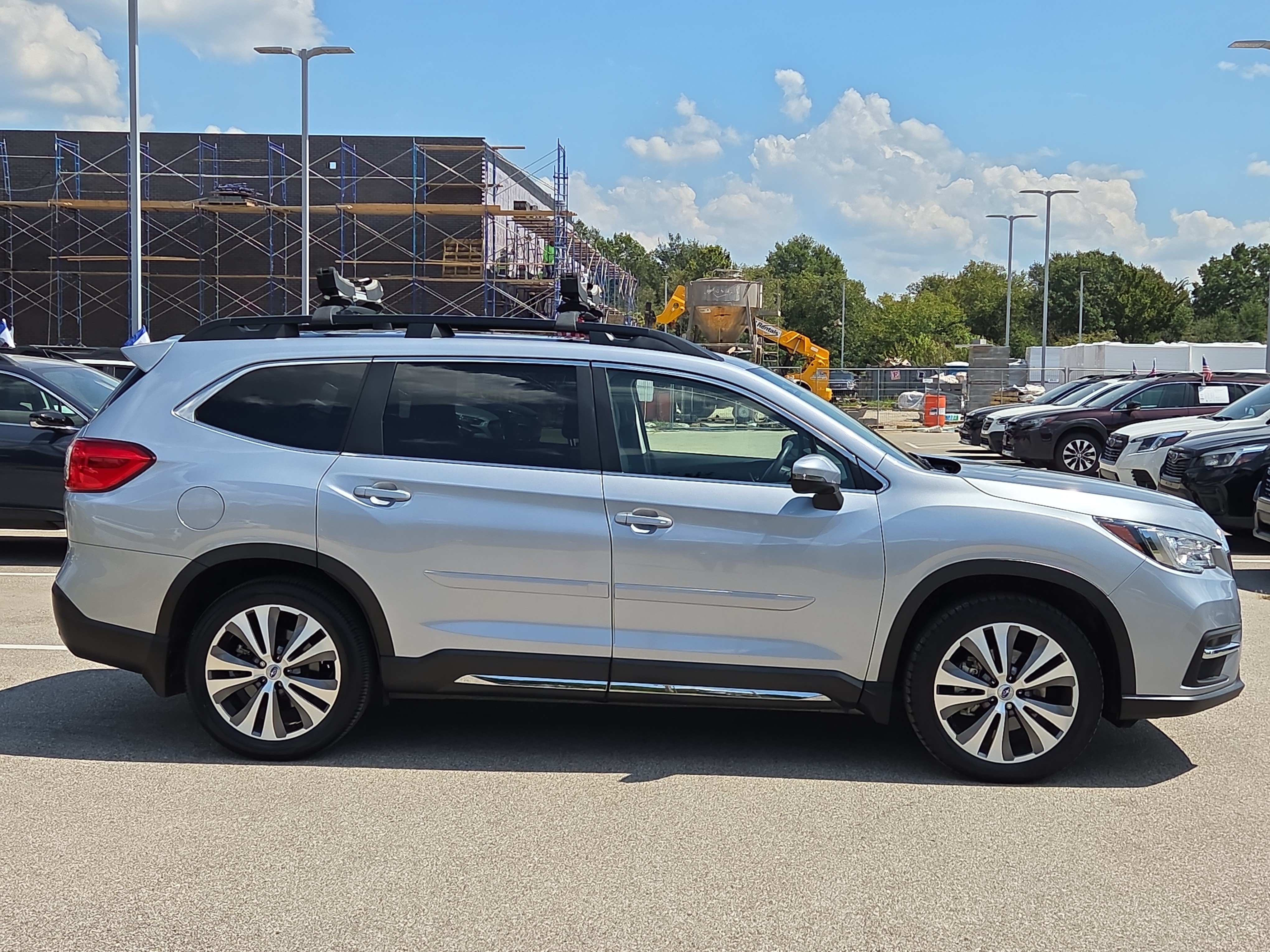 Used 2019 Subaru Ascent Limited AWD/4WD image 2