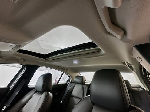 Certified 2025 MAZDA MAZDA3 2.5 Turbo Sedan w/Premium Plus image 22