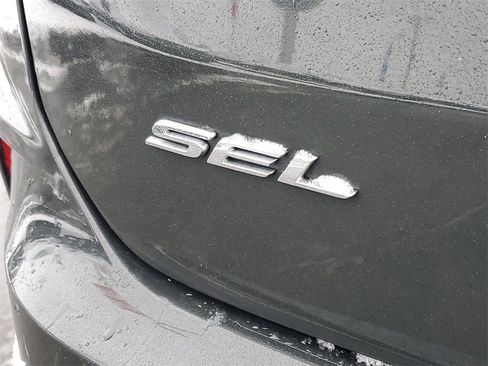 Used 2023 Ford Edge SEL w/ Convenience Package image 37