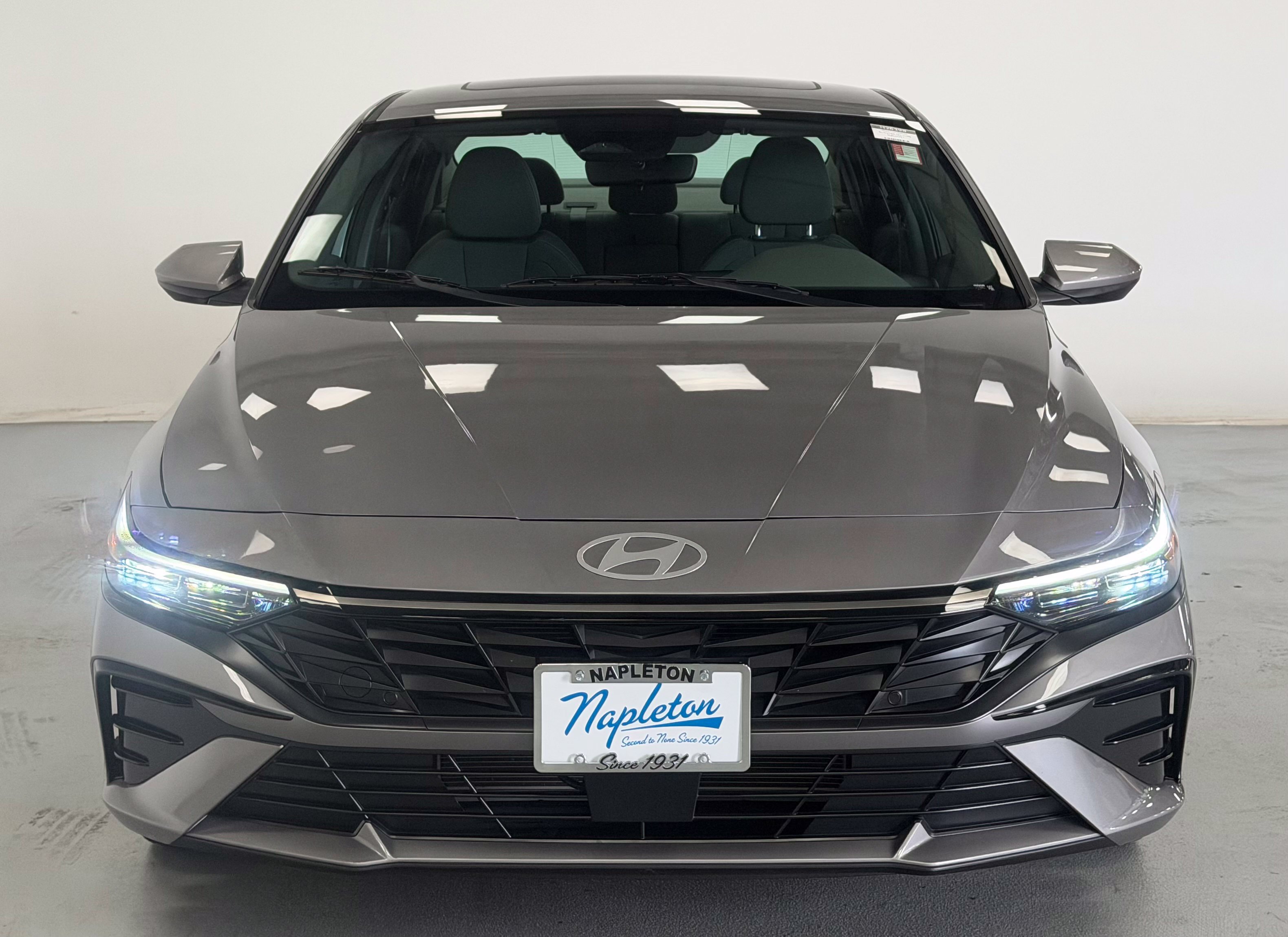 Used 2025 Hyundai Elantra SEL FWD image 7