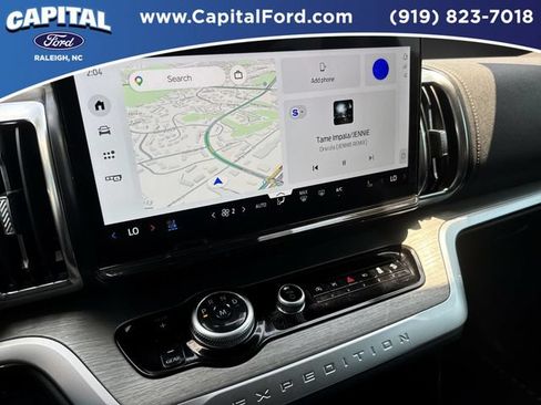 Certified 2025 Ford Expedition Max Platinum w/ Driver's Package AWD/4WD image 27