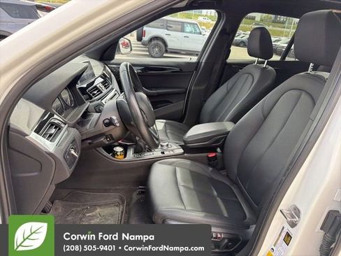 Used 2019 BMW X1 xDrive28i w/ Convenience Package AWD/4WD image 13