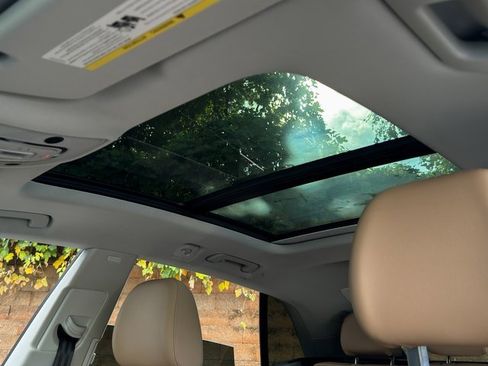 Used 2025 Audi Q8 Premium Plus image 34