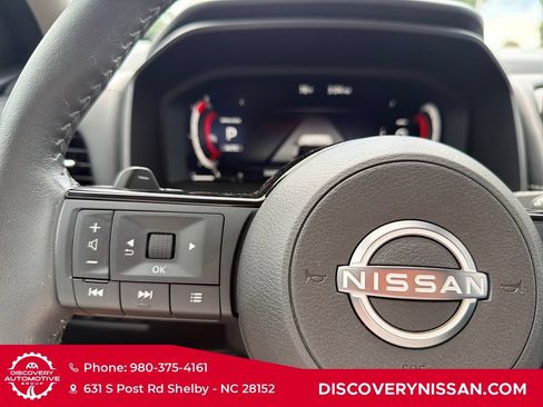 Certified 2024 Nissan Rogue SL w/ SL Premium Package AWD/4WD image 24